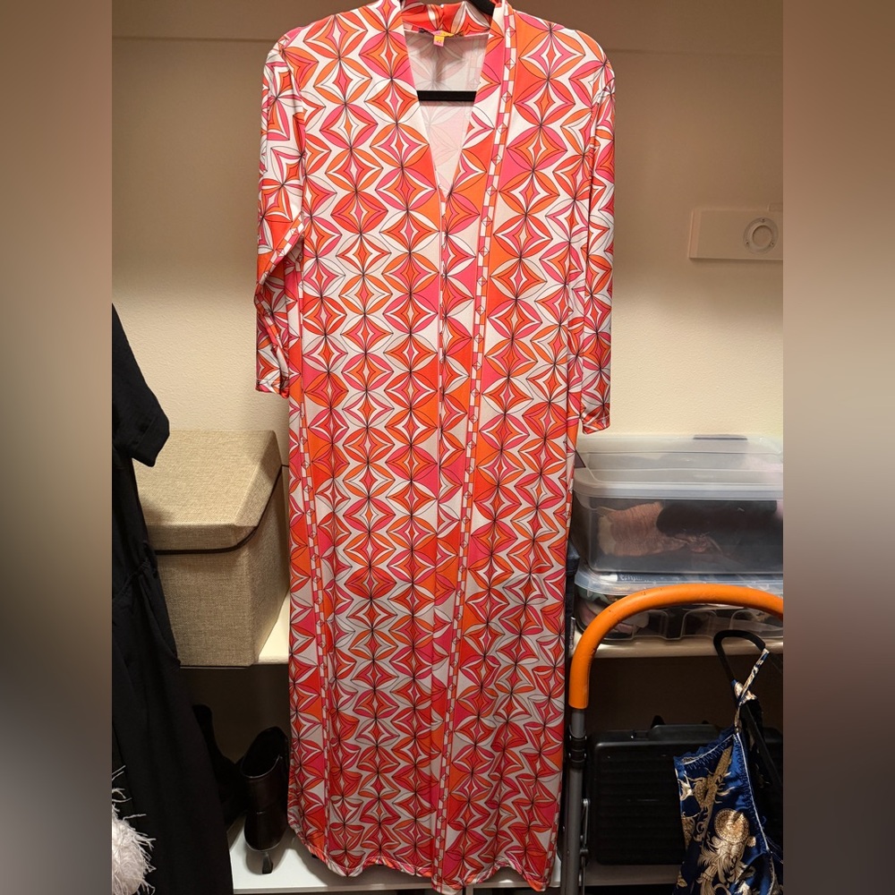 Vilagillo Vibrant Orange Geometric Maxi Dress with Long Sleeves.